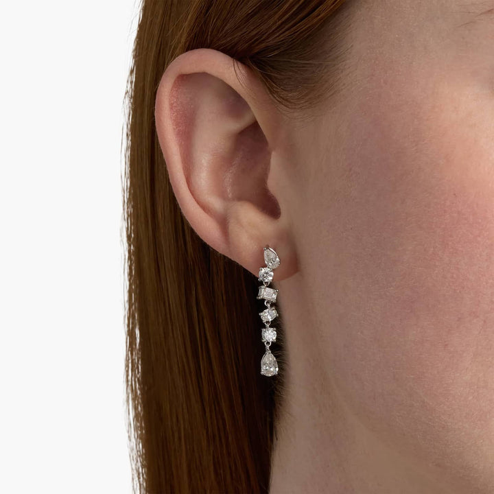 Pear-Shaped Earrings: Why the Teardrop Flatters, and How to Choose One