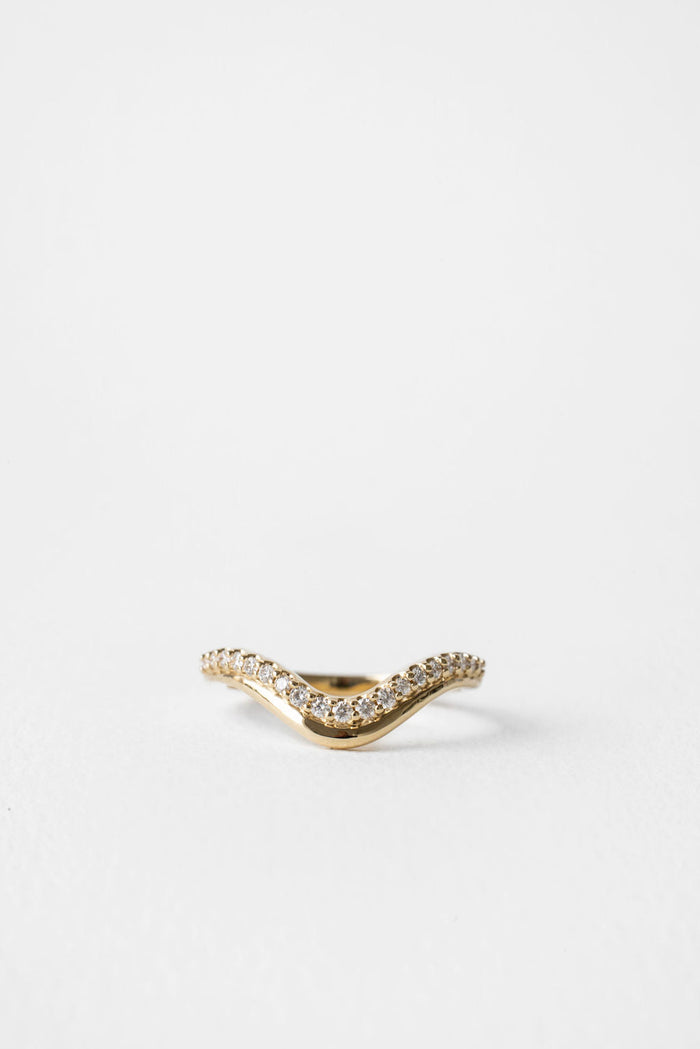 Round curved wave pave moissanite wedding band