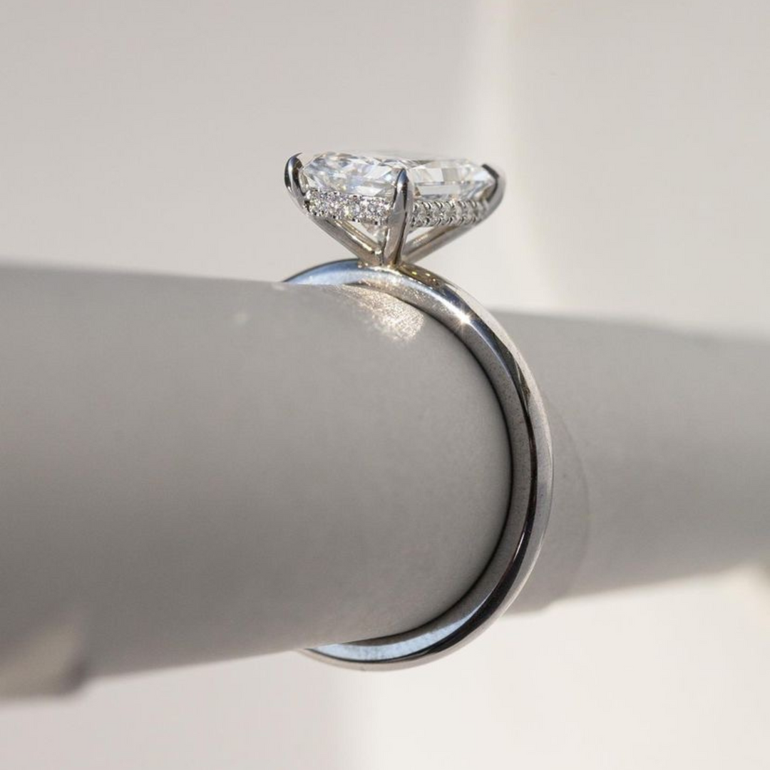 2.5 CT Radiant Cut Moissanite Engagement Ring