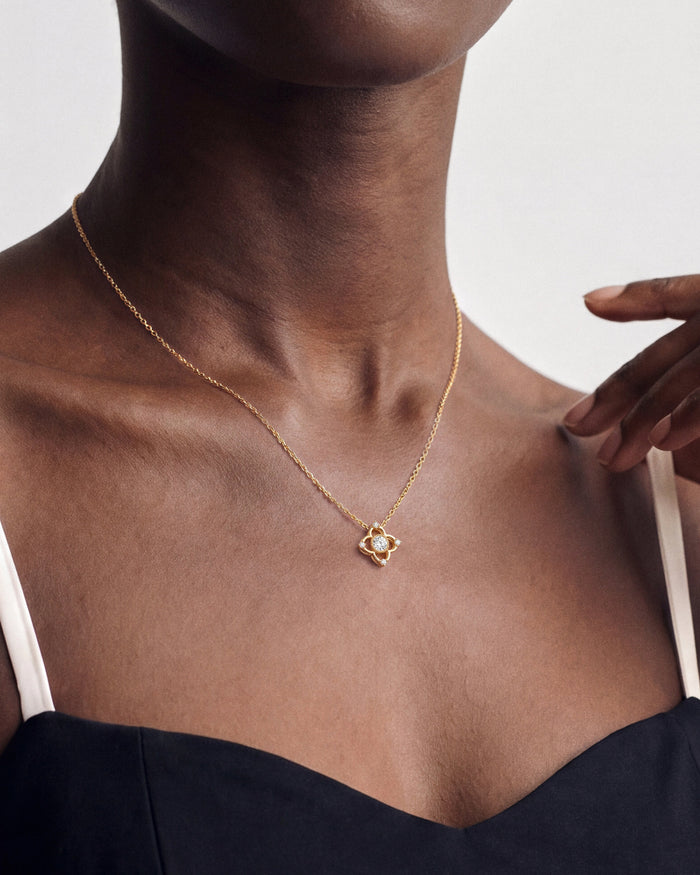 Round Open Clover Moissanite Pendant Necklace image 2