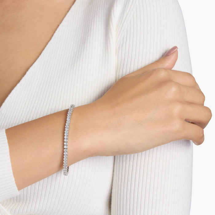 Oval Moissanite Tennis Bracelet detail
