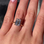 Load image into Gallery viewer, Elegant Emerald Cut Promise Ring