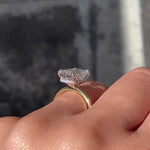 Load image into Gallery viewer, VVS Clarity Emerald Moissanite Ring