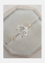 Load image into Gallery viewer, Luxury Oval Diamond Alternative Ring