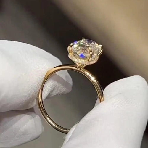 Oval Cut Moissanite Wedding Ring Set in 14K Gold — Mapple Gems