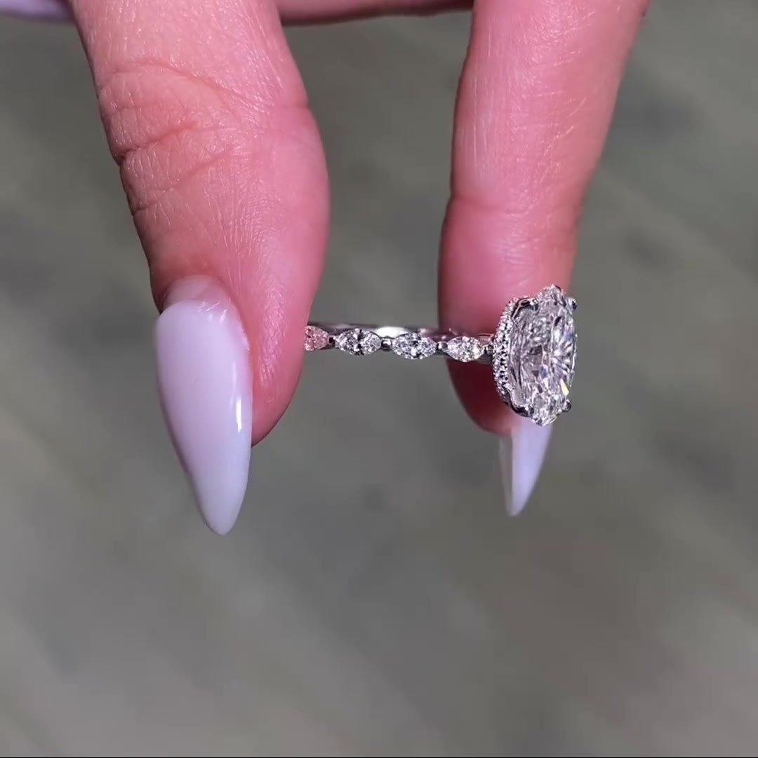 Conflict‑Free Moissanite Wedding Ring