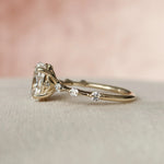 Load image into Gallery viewer, Elegant Oval Cut Promise Ring