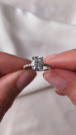 Load image into Gallery viewer, Elegant Bridal Moissanite Ring