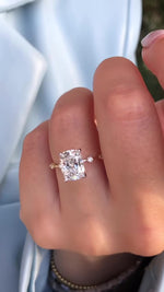 Load image into Gallery viewer, VVS Clarity Cushion Cut Bridal Ring