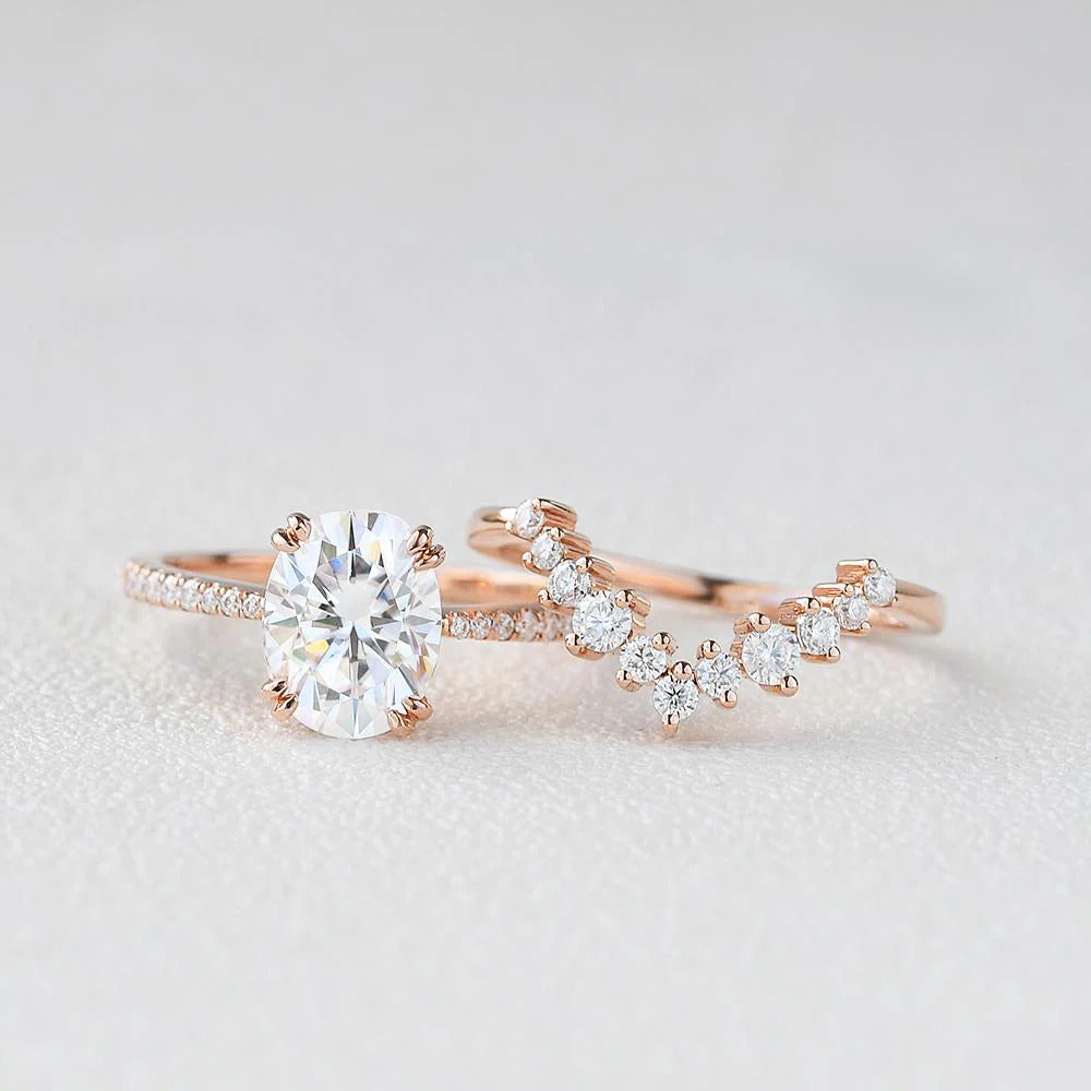 Oval Cut Moissanite Double Claw Engagement Ring with Matching Band