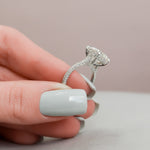 Load image into Gallery viewer, Elegant Handmade White Gold Moissanite Ring
