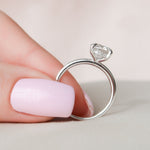 Load image into Gallery viewer, Elegant Round Cut Moissanite Promise Ring