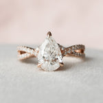 Load image into Gallery viewer, Pear Shaped Moissanite Vintage Engagement Ring