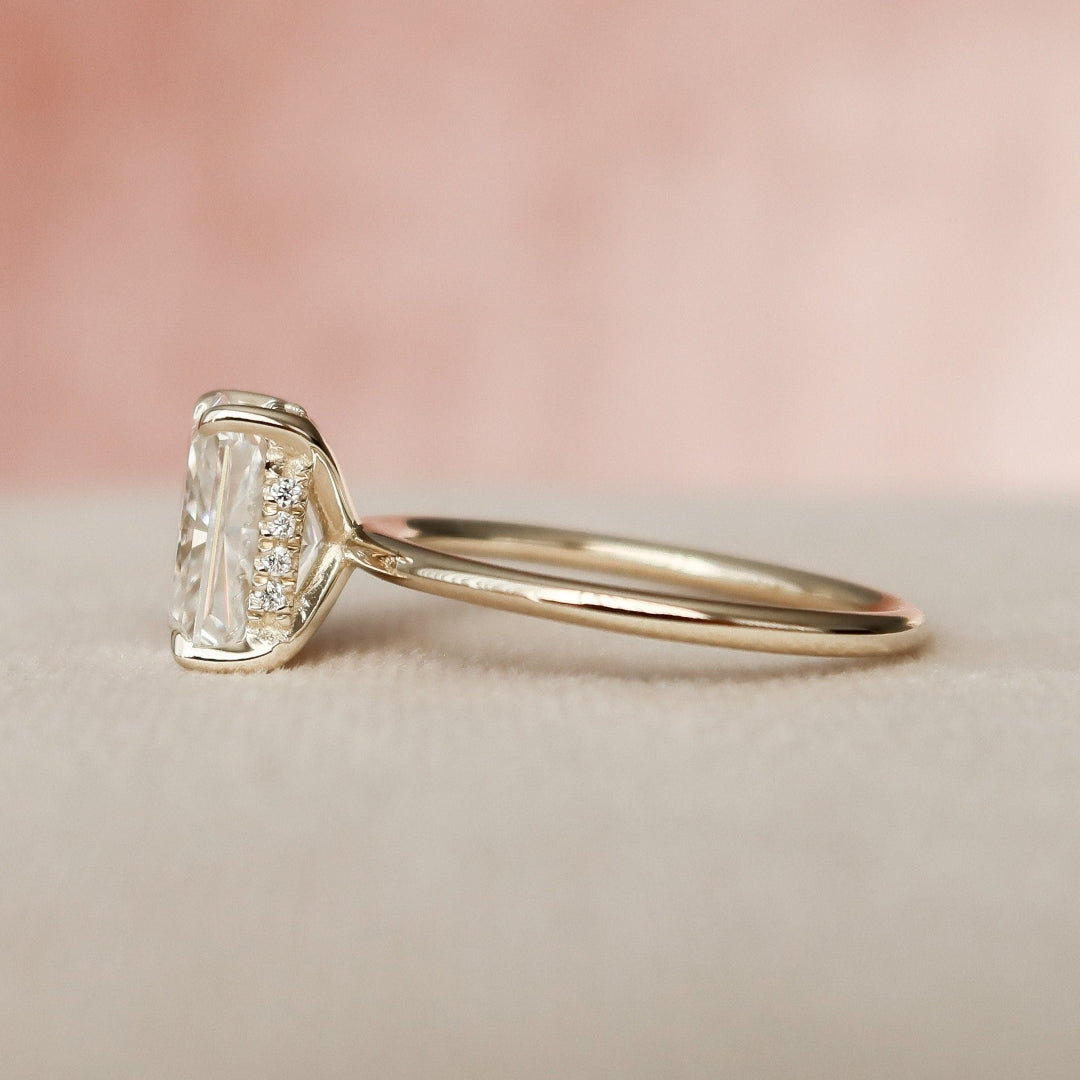 Moissanite 2.50 CT Radiant Cut Diamond Art Deco Anniversary Ring Mapple Gems