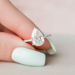 Load image into Gallery viewer, Elegant Anniversary Gift Moissanite Ring