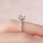 Load image into Gallery viewer, Elegant Moissanite Wedding Ring