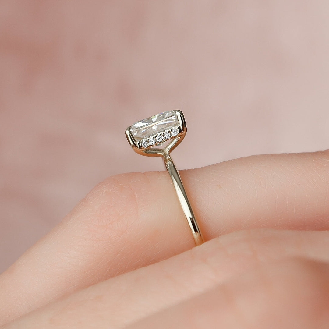 Moissanite 2 CT Radiant Cut Diamond Art Deco Victorian Enagagement Ring Mapple Gems