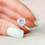 Load image into Gallery viewer, Elegant Solitaire Bridal Ring