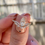 Load image into Gallery viewer, Elegant Anniversary Gift Teardrop Moissanite Ring