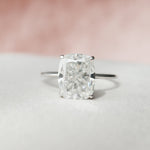 Load image into Gallery viewer, Elegant Square Cut Promise Ring