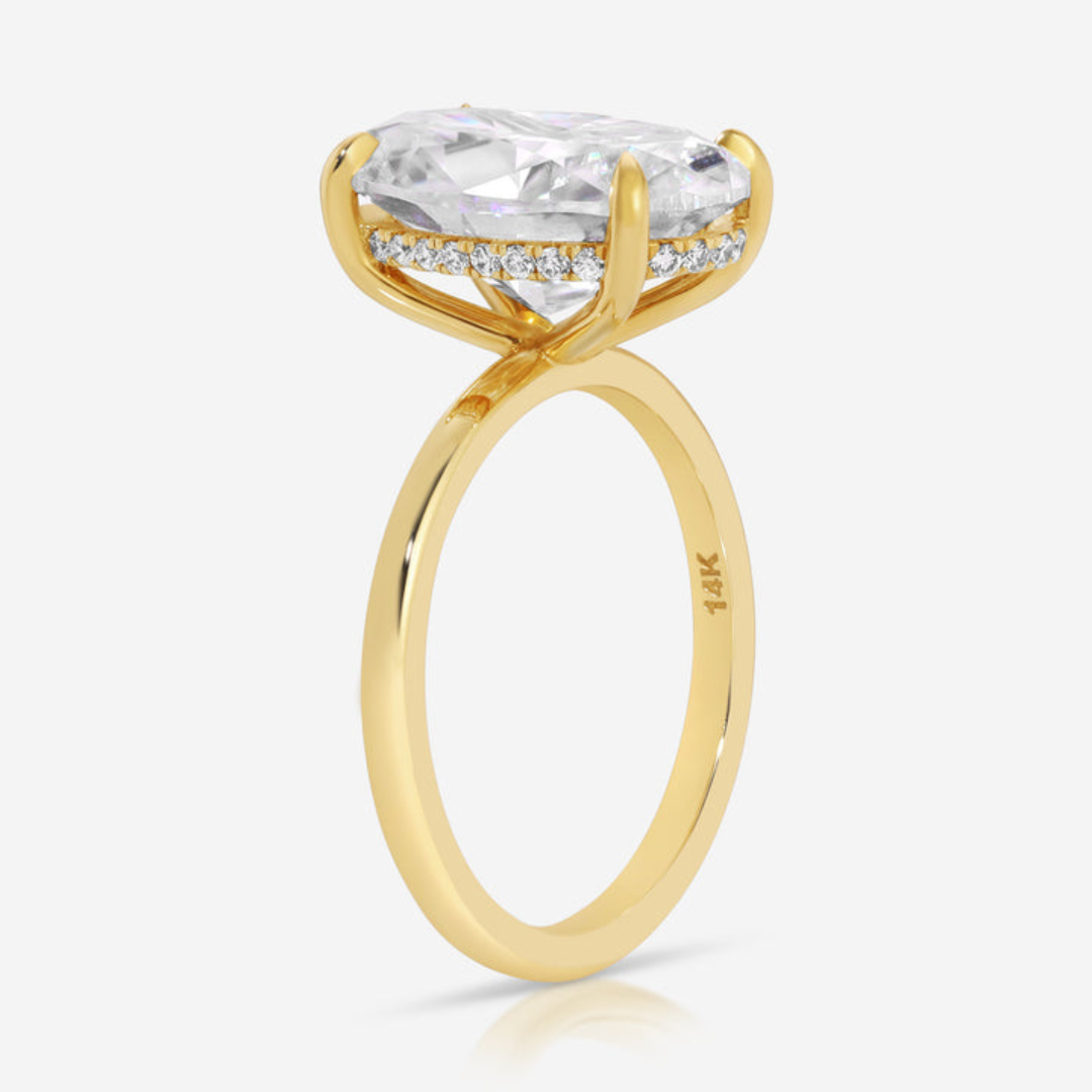 Daily Wear Oval Moissanite Ring