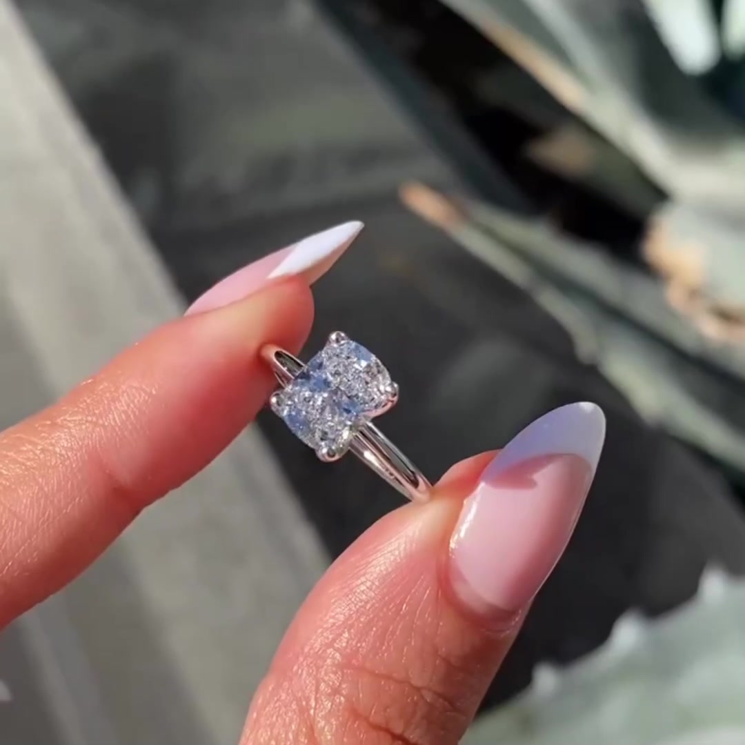 VVS Clarity Cushion Cut Promise Ring