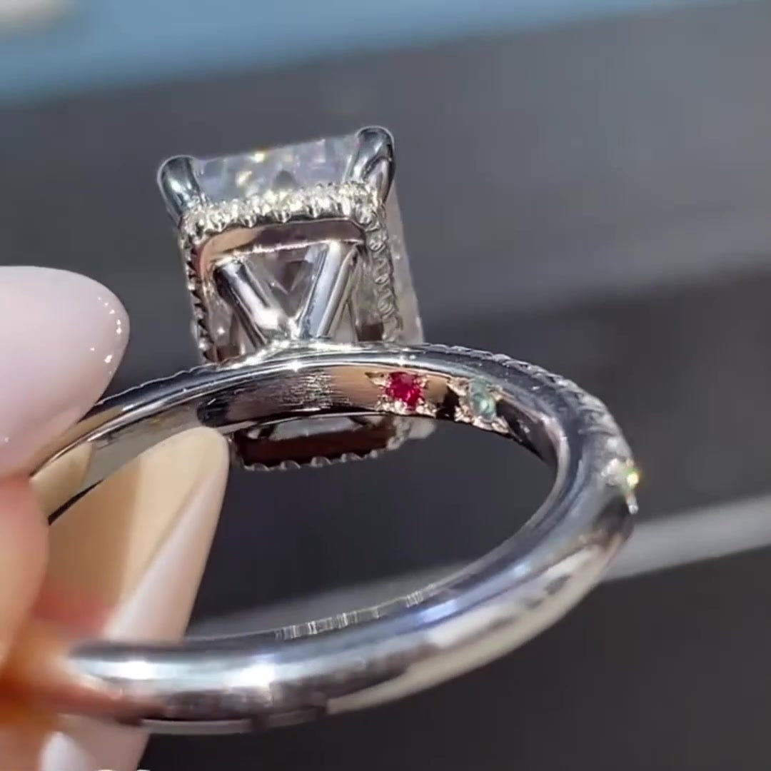 Stunning Moissanite Ring for Women