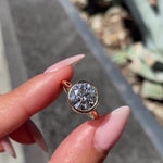 Load image into Gallery viewer, Classic Bezel Setting Moissanite Promise Ring