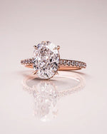 Load image into Gallery viewer, Solid Gold Oval Moissanite Anniversary Set