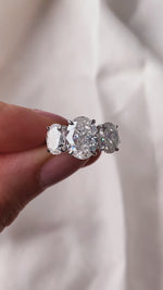 Load image into Gallery viewer, Luxury Moissanite Diamond Alternative Ring