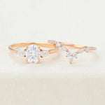 Load image into Gallery viewer, Sparkling Oval Moissanite Three Stones Bridal Ring Set for Women