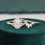 Load image into Gallery viewer, 1.50 CT Pear Cut Cluster Moissanite Bridal Ring Set Mapple Gems