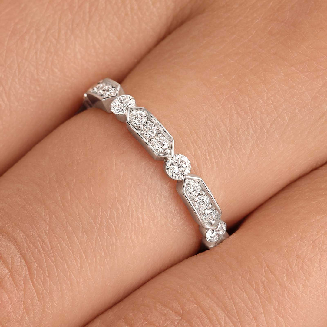 ROUND SHAPED MOISSANITE MINIMALIST WEDDING BAND Mapple Gems