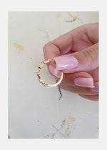 Load image into Gallery viewer, 0.15 TCW Round Cut Lab Grown Diamond Wedding Band Gift For Her Mapple Gems