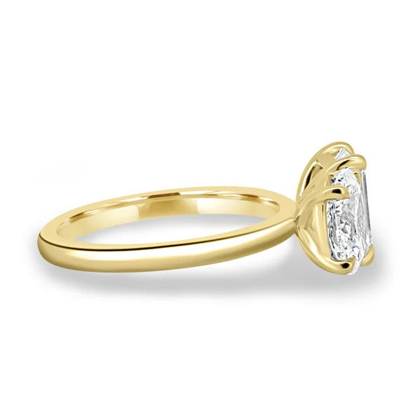 Two stone toi et moi ring detail