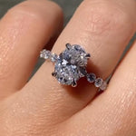 Load image into Gallery viewer, Classic Oval Brilliant Cut Moissanite Ring