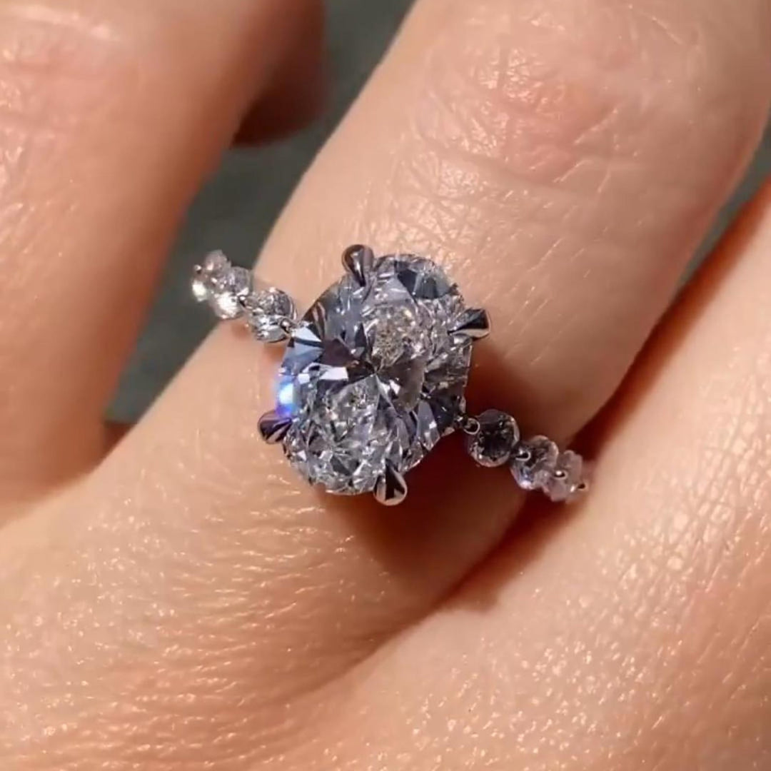 Luxury Bubble Band Anniversary Ring