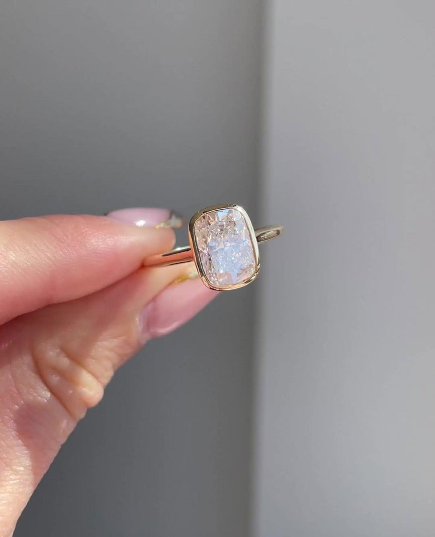 Luxury Cushion Cut Moissanite Jewelry