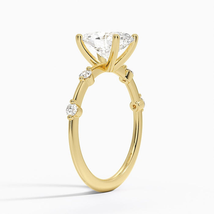 Side view showing the bar set accents separated by plain polished gold