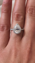 Load and play video in Gallery viewer, Sparkling Solitaire Halo Bridal Ring