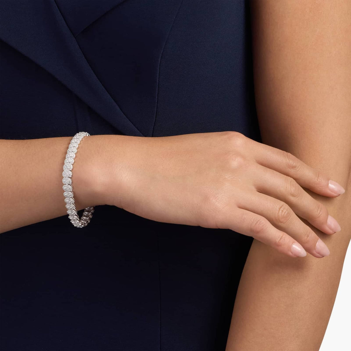Christmas Jewelry Gifts for Your Mother-in-Law: Thoughtful Without Being Too Personal
