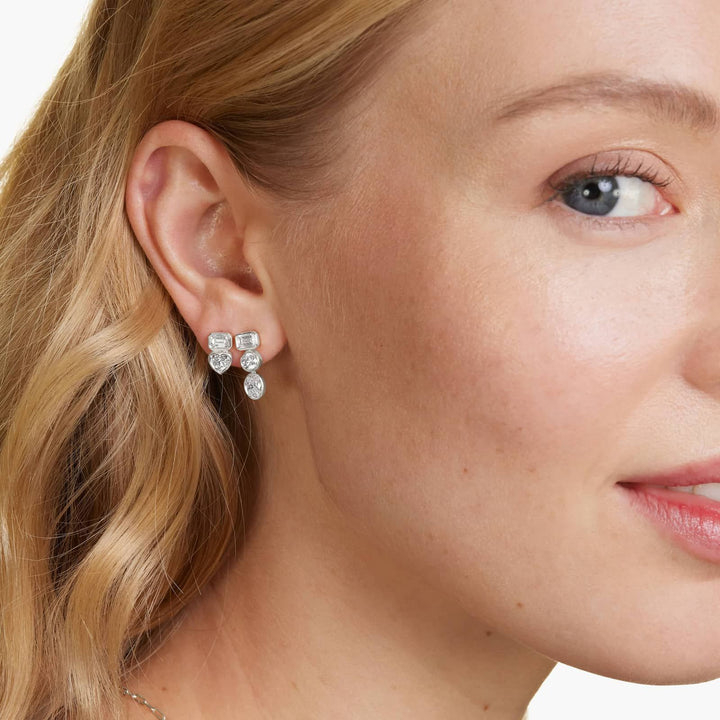 Christmas Gift for Your Fiancée: Jewelry She Can Wear on the Wedding Day