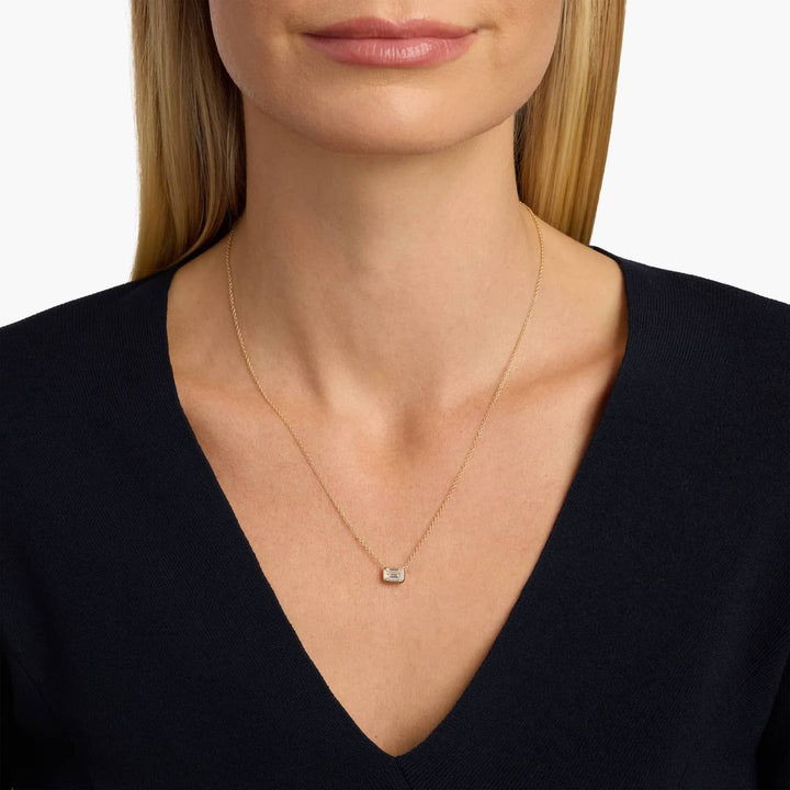 The First Christmas After a Loss: Choosing Memorial Jewelry With Care