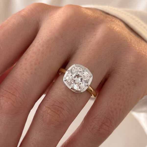 Zendaya's Engagement Ring: The East-West Cushion and the Two-Tone Setting