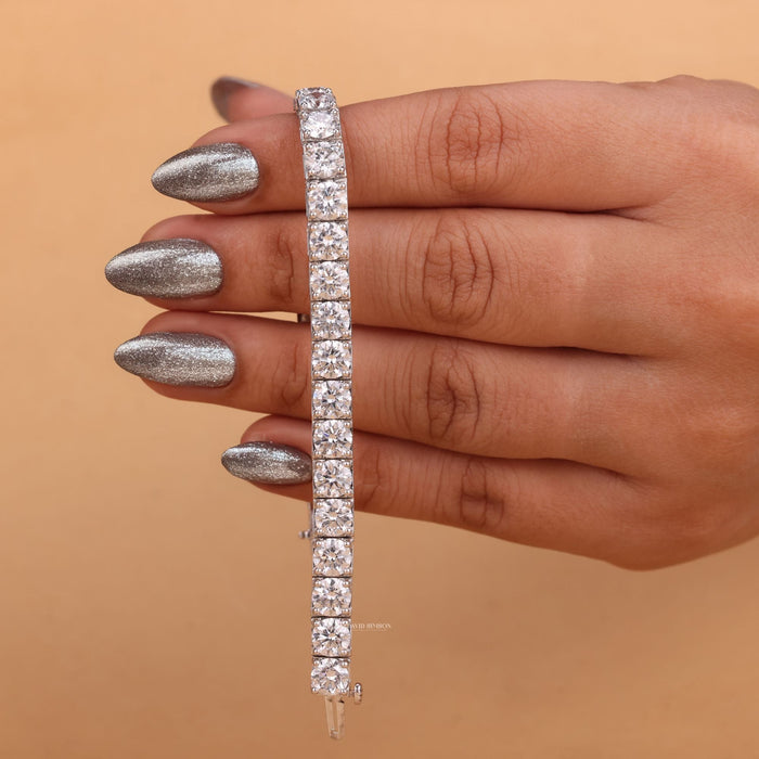 4.5mm Round Four Prong Moissanite Tennis Bracelet image 2