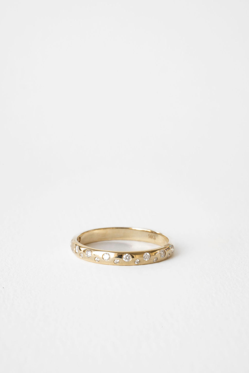 Round Lab Grown Diamond Flush Set Wedding Band, view 1