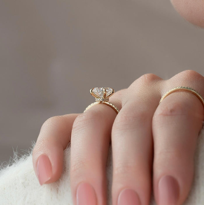 Micro pave running the length of both shoulders of the band