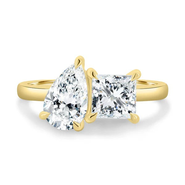 Pear and princess cut lab grown diamond toi et moi ring