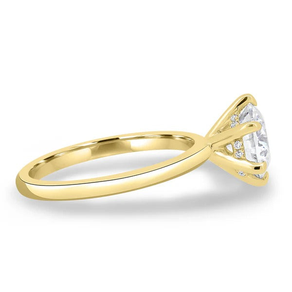 Six claw round lab grown diamond ring tapered band detail