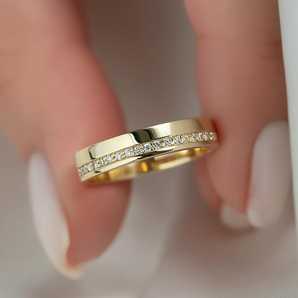 Round Moissanite Pave Inlay Wedding Band Ring in 14K Gold